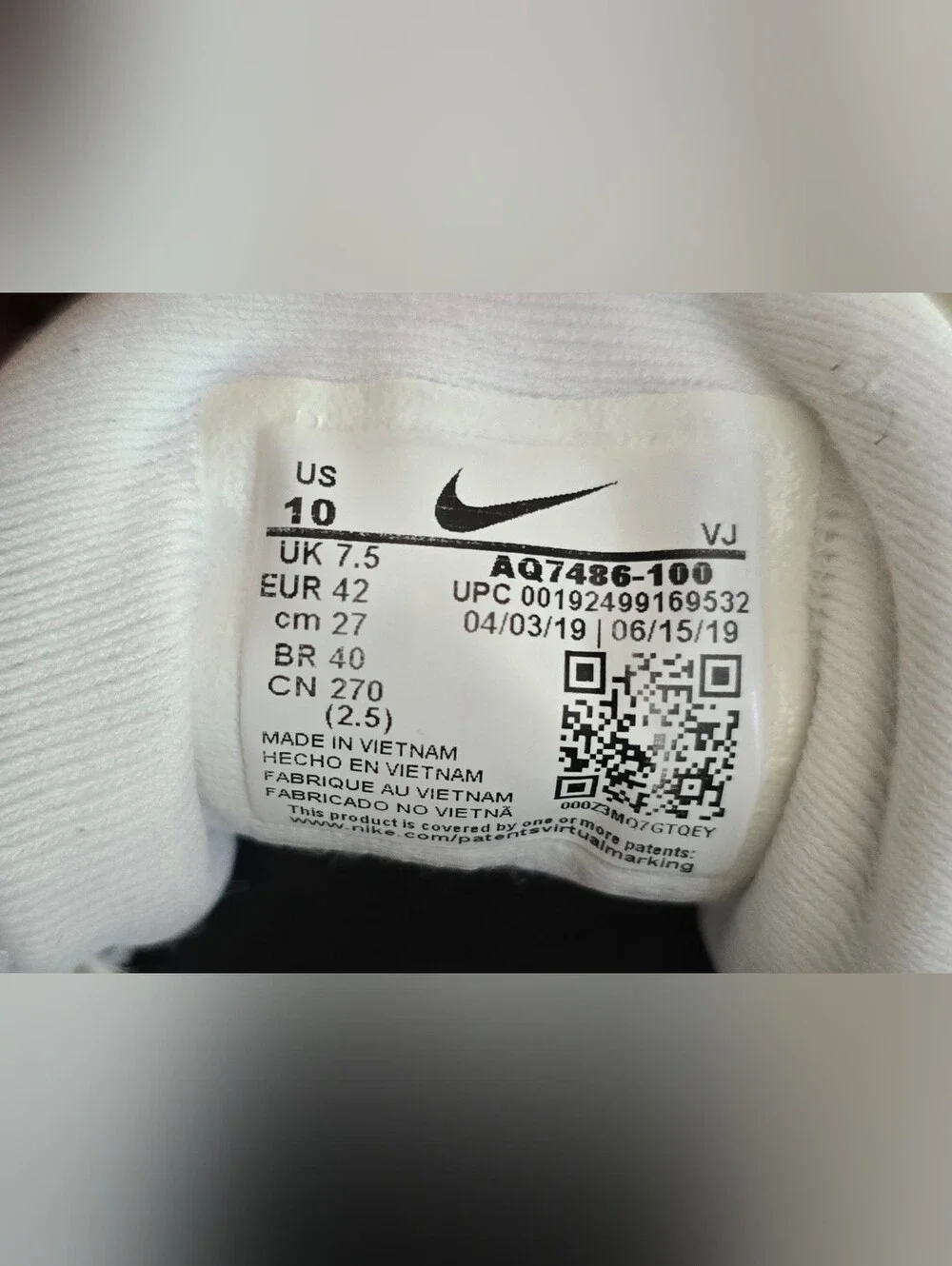 Sz 10 Women's NIKE DOWNSHIFTER 9 White/Reflective Gray Swoosh Running Shoes
